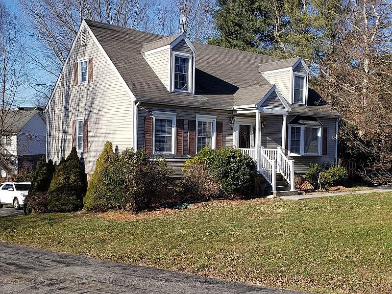 1st image of 1055 Cambria St NW