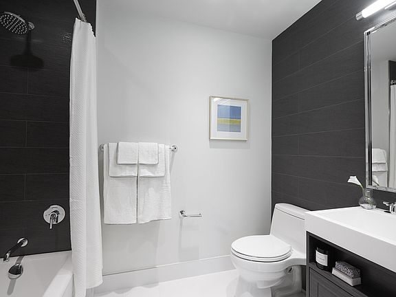 3rd image of 555 10th Ave #16I