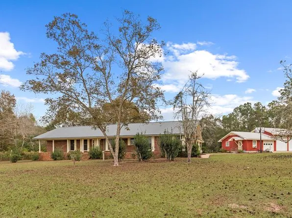 1545 S Ball St, Slocomb, AL 36375