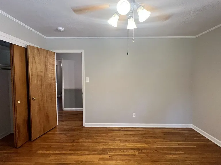 1943 Birchwood Way — Photo 27