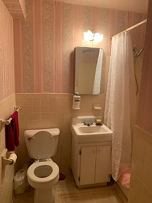 Sold by Azbel Real Estate, Inc. | media 7