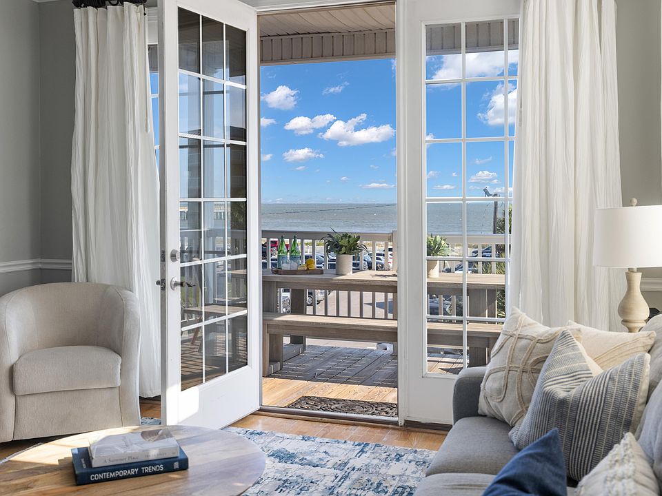 1st image of 106 Arctic Ave #1C