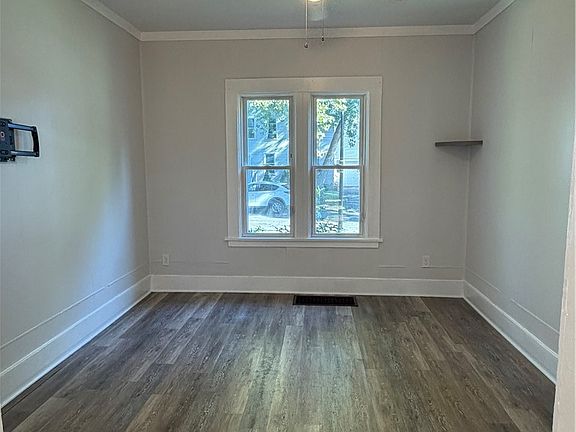 4th image of 223 Hamilton St #227