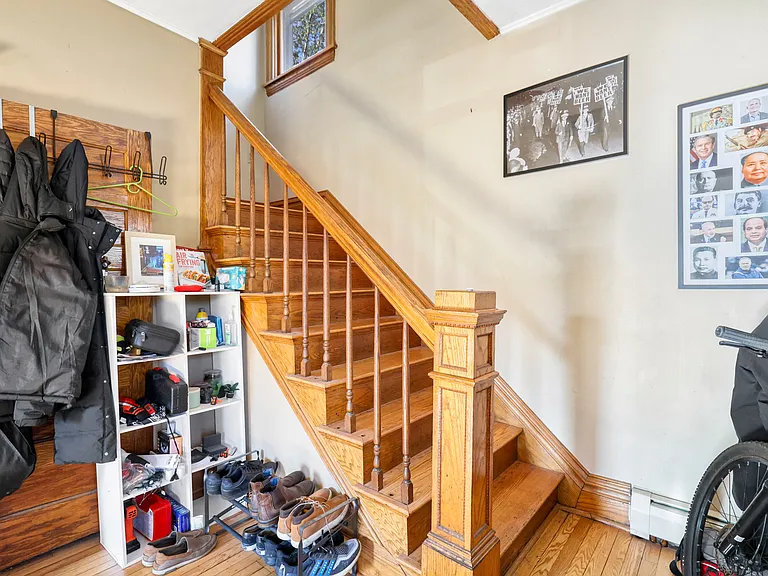 1758 Dayton Ave — Photo 9
