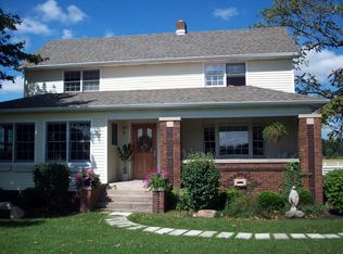 8215 N River Rd, New Haven, IN 46774