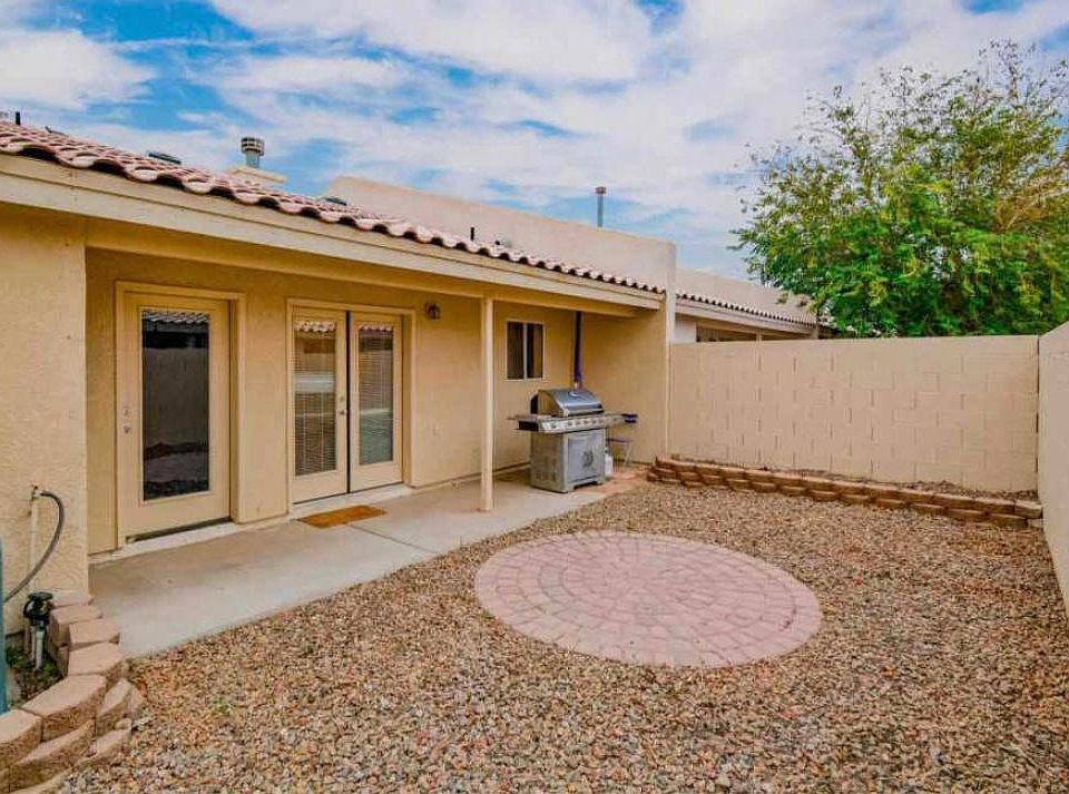 1st image of 10695 E 34th Pl