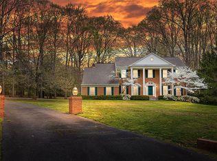 16 English Hills Dr, Fredericksburg, VA 22406