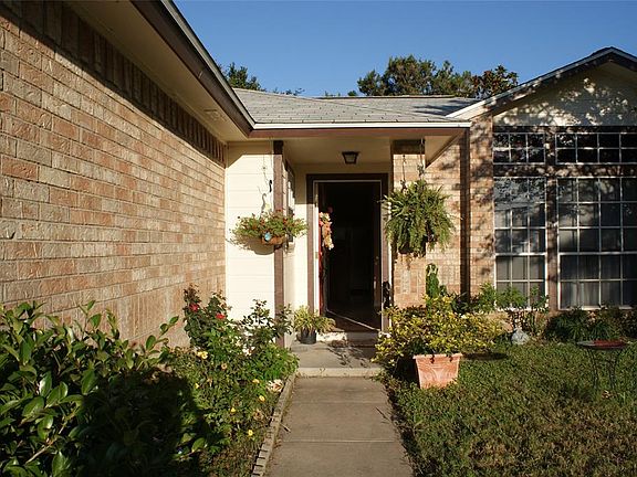 5th image of 2224 Ivy Dr