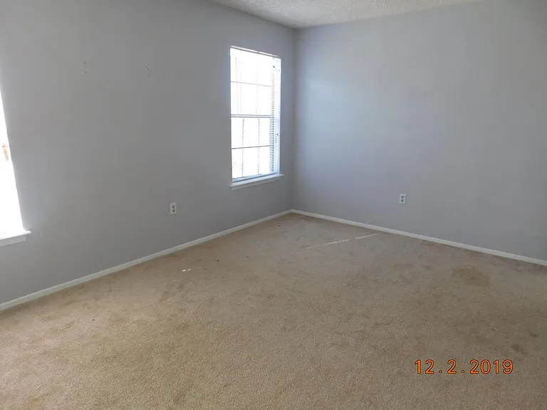 910 N 7th St #B — Photo 11