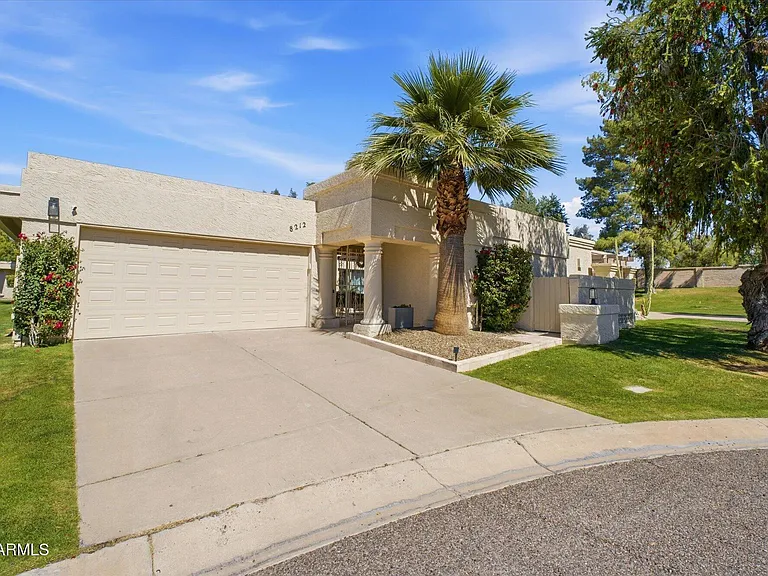 8212 E Del Cuarzo Dr — Photo 1