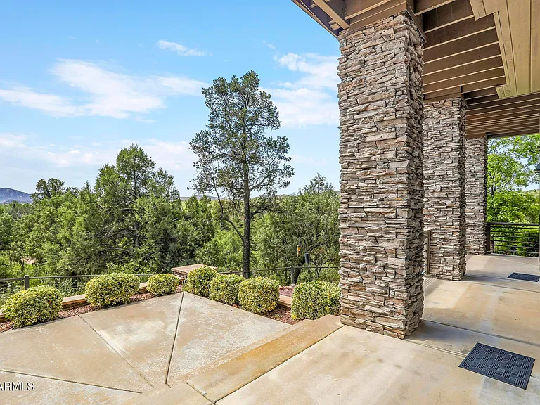 804 N Grapevine Dr — Photo 34