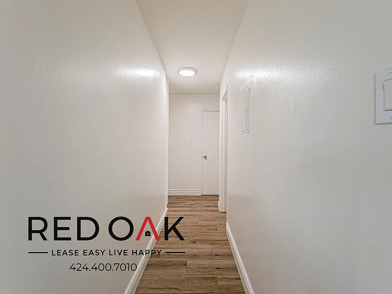 9260 Palm St #15 — Photo 15
