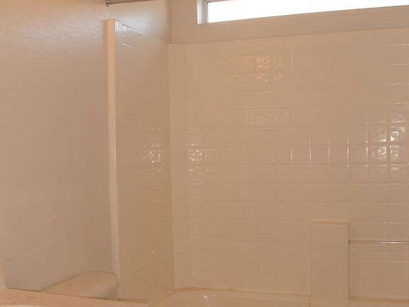4th image of 6241 W Encinas Ln