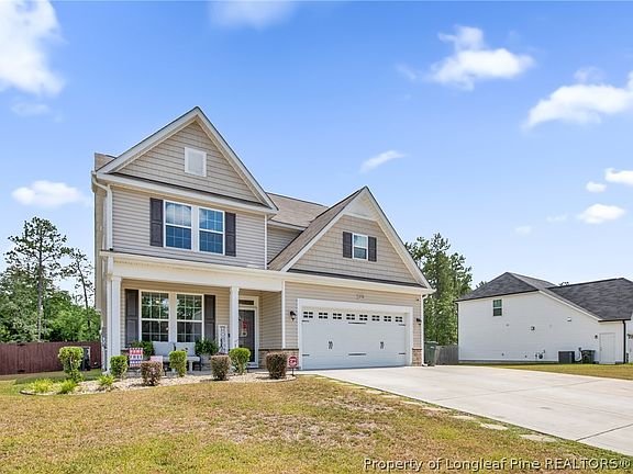 3rd image of 3770 Glencourse Way