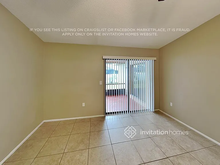 2297 Cork Oak St E — Photo 11