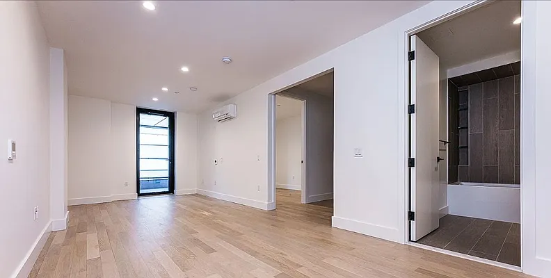 Rented by Dalan Rentals | media 31