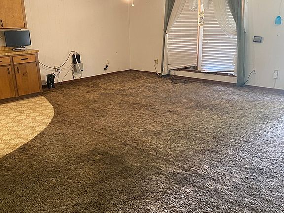 4th image of 110 Maria Dr