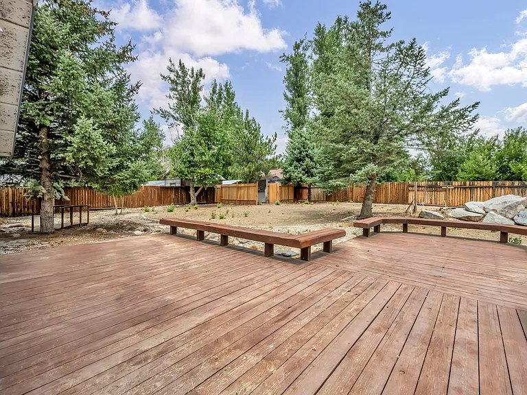 17575 Parrot Dr — Photo 42
