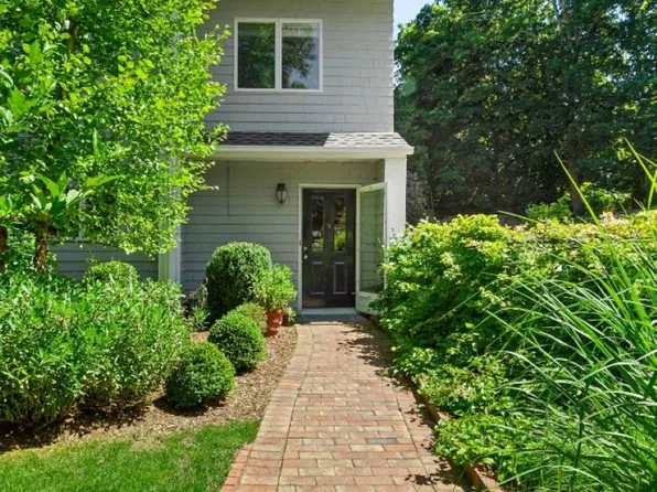 2300 Main St #9, Bridgehampton, NY 11932