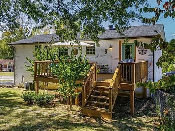 5th image of 8010 Bonnafair Dr