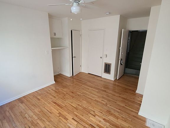 3rd image of 5933 Gregory Ave #5