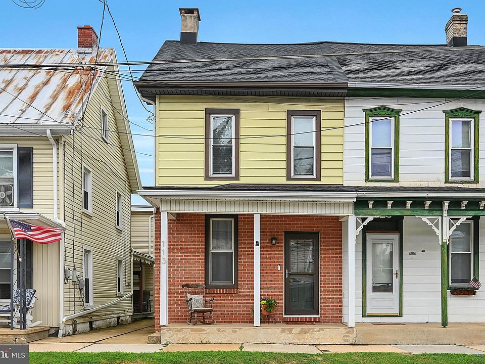 1st image of 113 E Main St