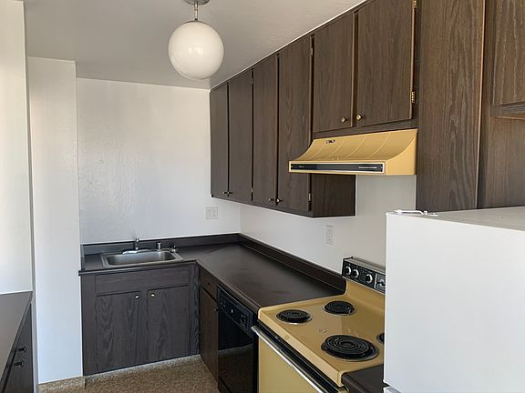 5th image of 335 Euclid Ave APT 201