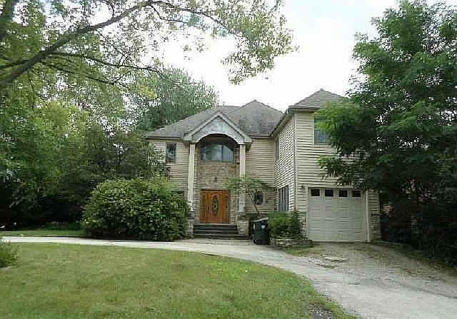 3311 Meadow Ln photo 1
