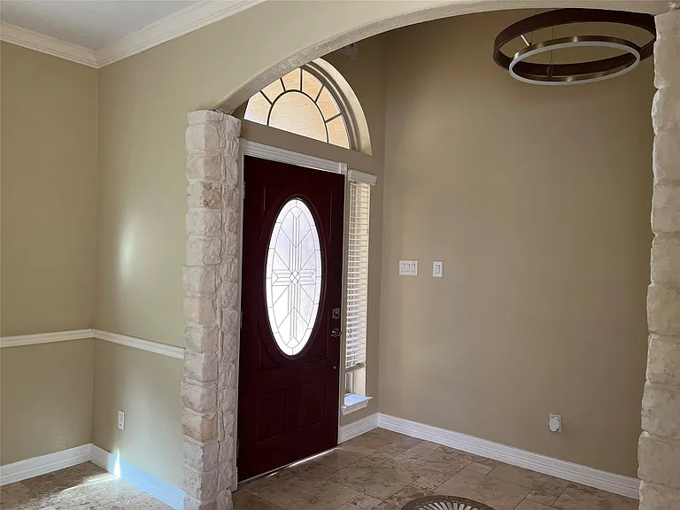 418 Fall Creek Dr — Photo 5