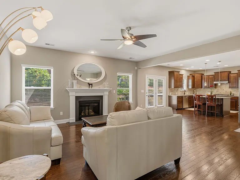 167 Alexandria Dr — Photo 19