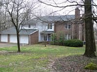 1st image of 915 Sycamore Lake Dr