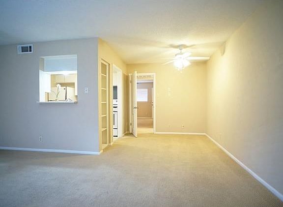 Living/ Dining
