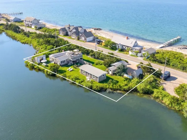 312 E Chop Dr, Oak Bluffs, MA 02557