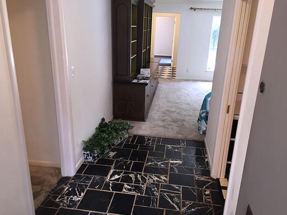 3rd image of 2281 Hoxton Ct
