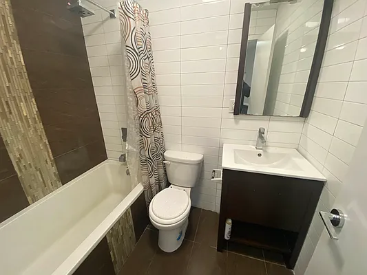 Rented by Premier Metro Realty Corp | media 37