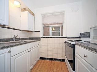 3460 Watson Rd, Saint Louis, MO 63139