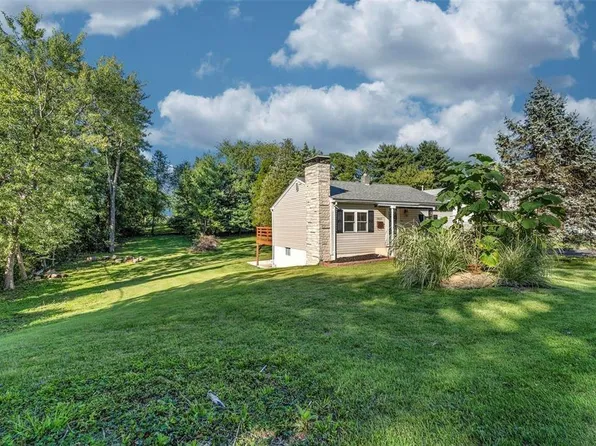 10603 Mert Ave, Saint Ann, MO 63074