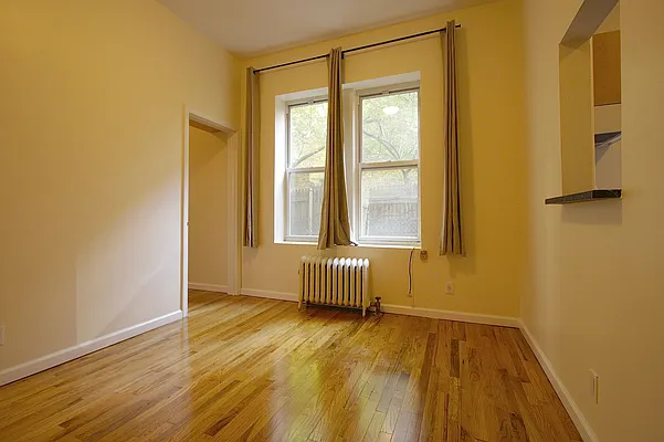 Rented by Compass | media 22