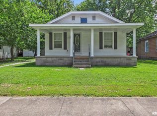 536 N Bush Ave, Hurst, IL 62949