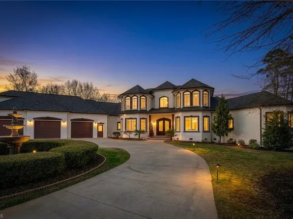 1326 Lochshire Dr, Burlington, NC 27215