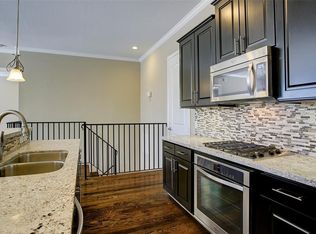 819 W 21st St #A, Houston, TX 77008