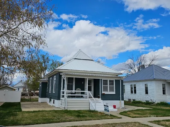 411 N Kendrick Ave, Glendive, MT 59330