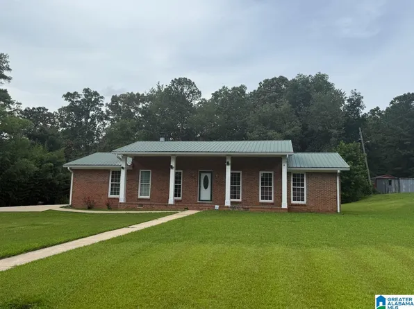 935 W 42nd St, Anniston, AL 36206