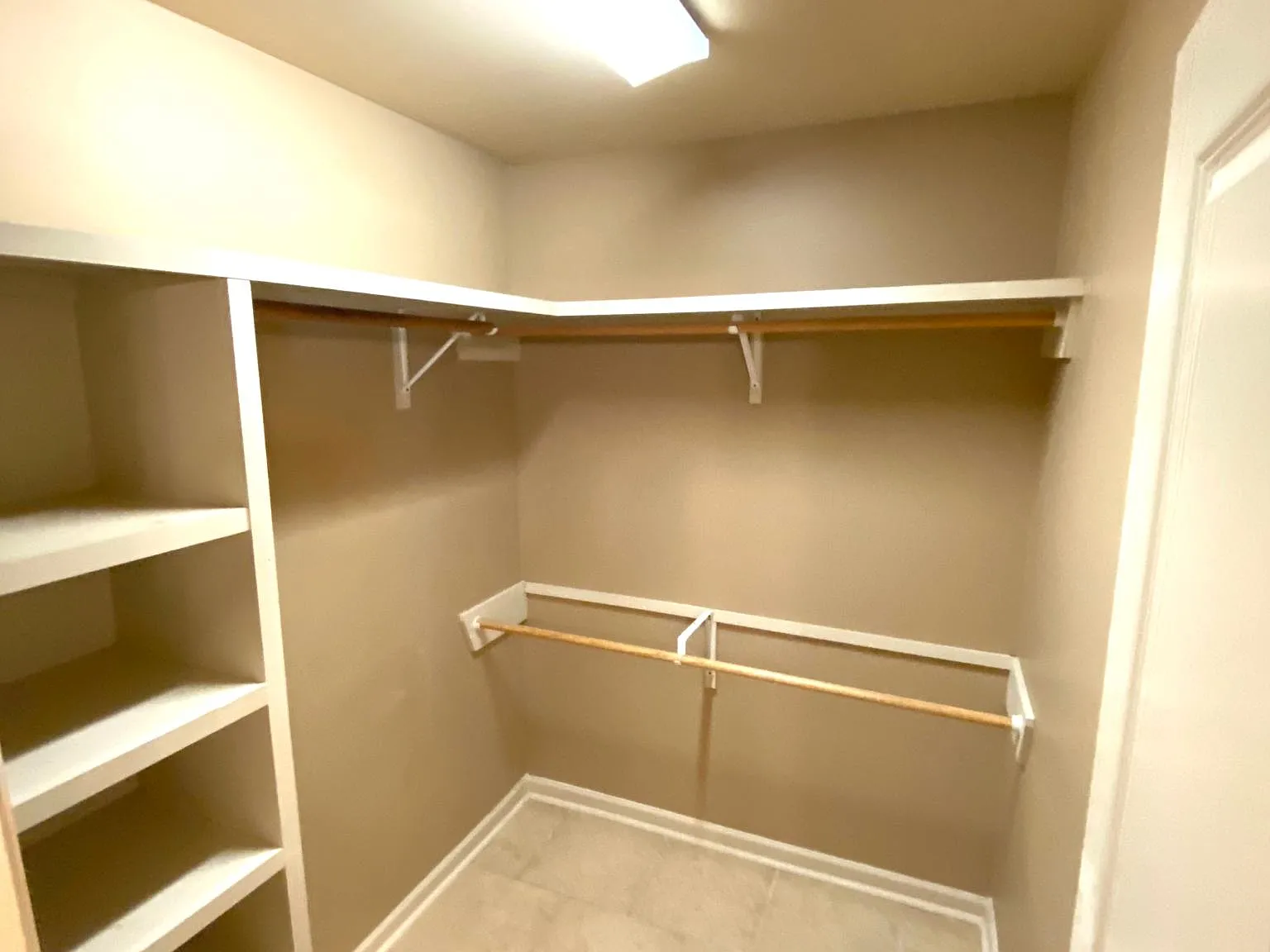 3 bed, 1400 sqft, $1,650 — Photo 2