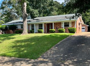 215 Holly Ridge Dr, Montgomery, AL 36109