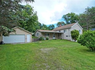8535 Plank Rd, Montville, OH 44064