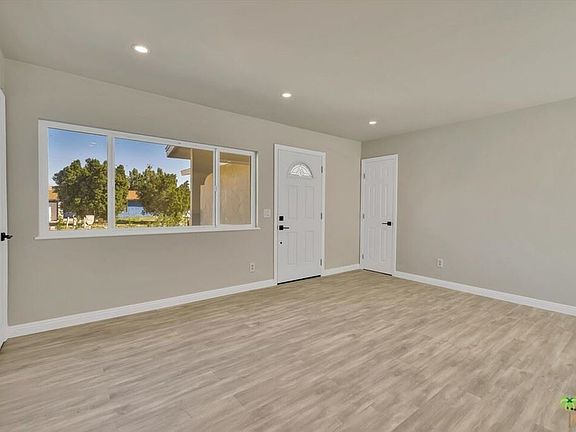 3rd image of 13375 Julian Dr