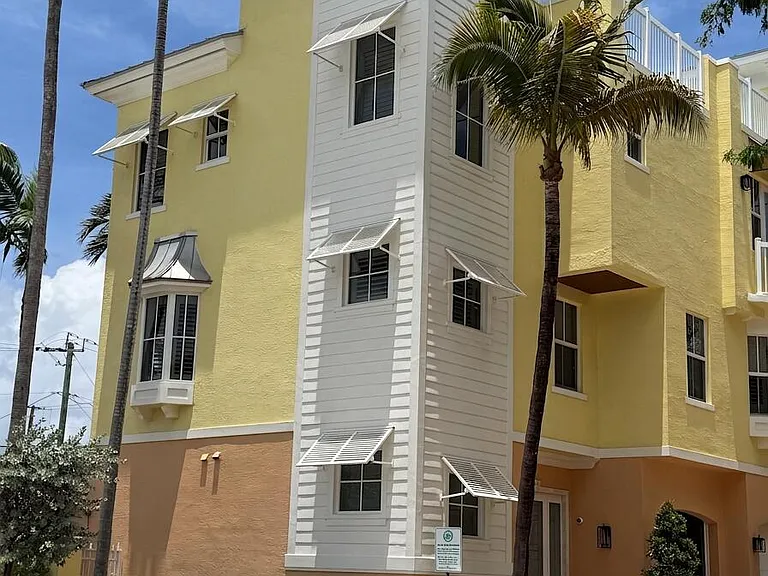 4332 Seagrape Dr #4 — Photo 1