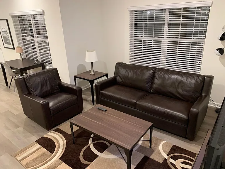 Towne Center Apartments — Photo 28