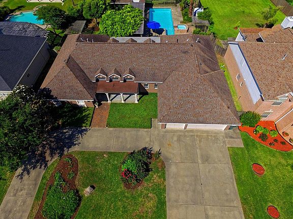 5th image of 2947 Dominique Dr